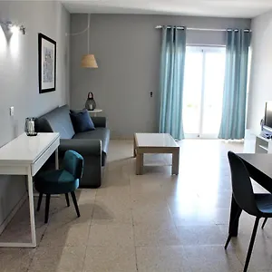 Apartamento I, Callao Salvaje